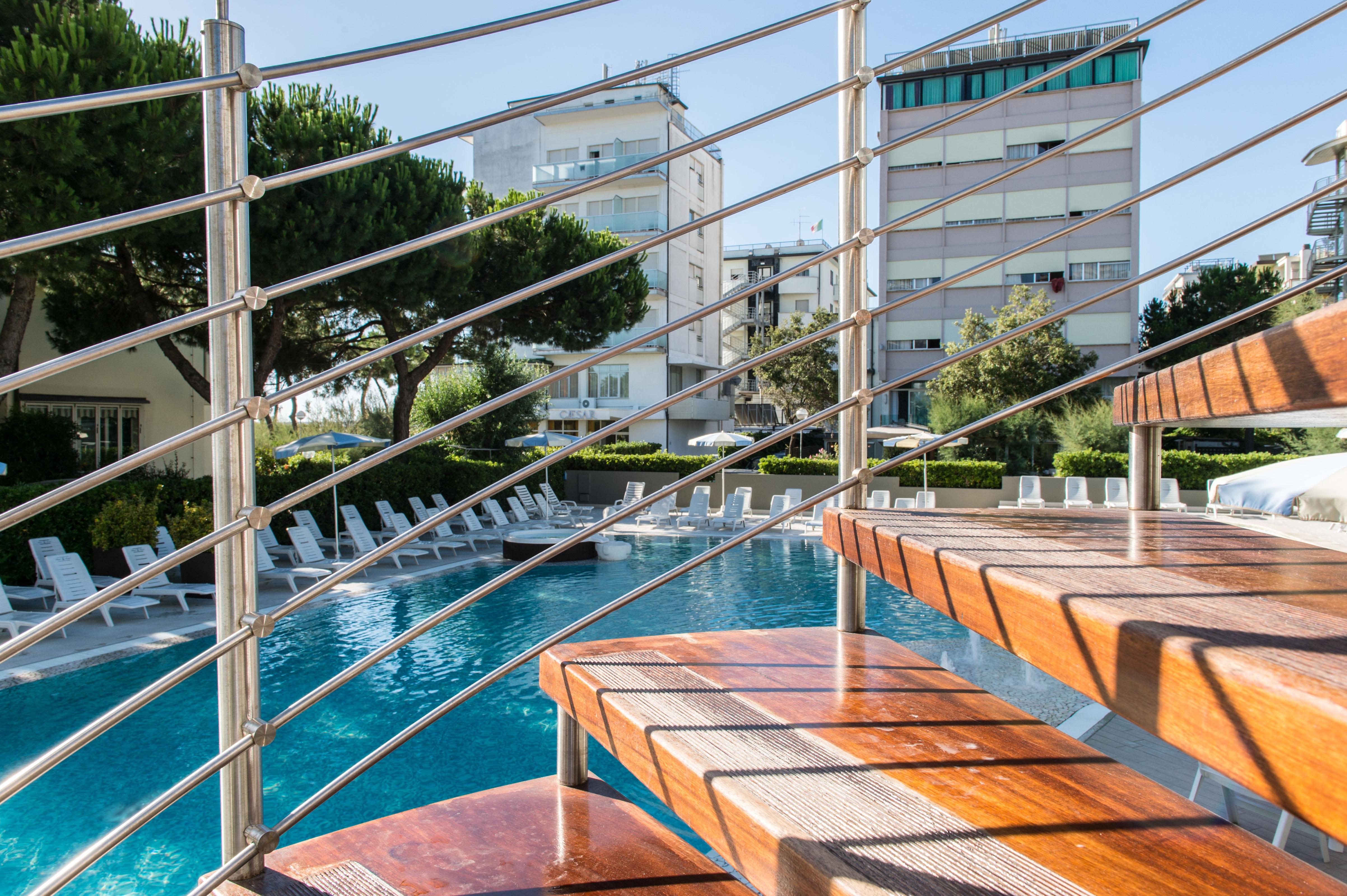Hotel Luxor Milano Marittima Bagian luar foto