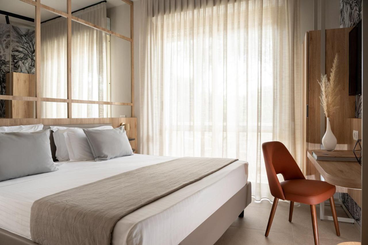 Hotel Luxor Milano Marittima Bagian luar foto
